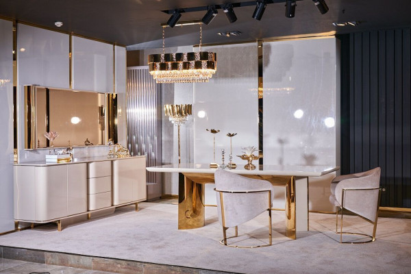 Eetkamer Compleet Tafel 4 Stoelen Dressoir Spiegel Set 7-delig Eettafel