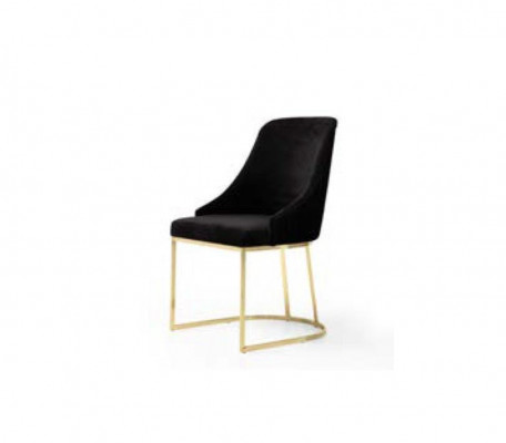Luxe stoel in universele witte kleur voor een modern eetkamer.