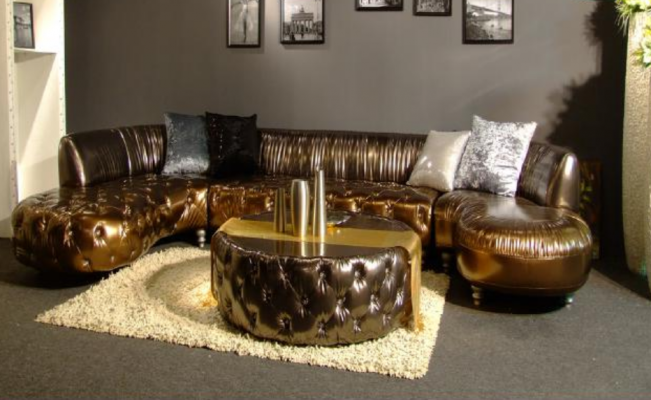 Chesterfield hoekbank U-vorm Luxe bank woonlandschap Gouden hoekbank