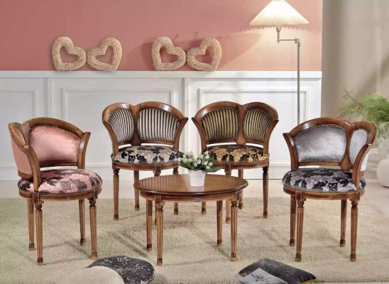 Woonkamerset Salontafel Stoelen Designer Klassieke meubelset 5-delig.   Woonkamerset Salontafel Stoelen Designer Klassieke meubelset 5-delig.