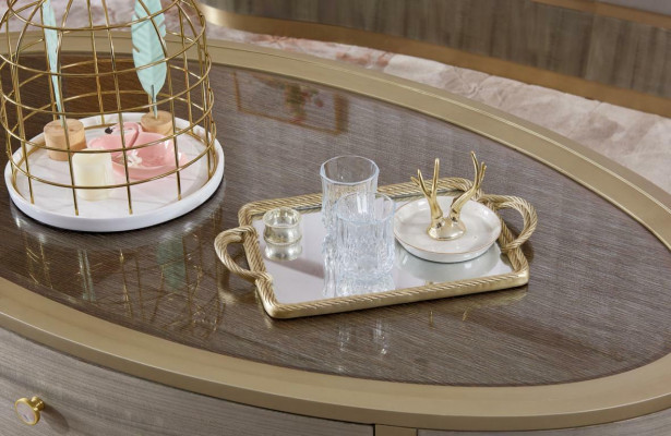 Ovale salontafel luxe bank bijzettafels houten tafel Dubai luxe hotel