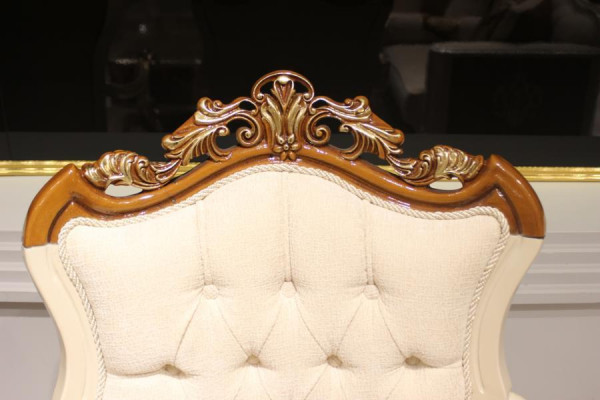 Exclusieve woonkamer meubels luxe fauteuils comfortabele fauteuils beige Nieuw