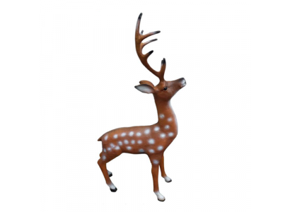 Mooi decoratief modern beeld van een hert, hoogte van het figuur 75 cm.