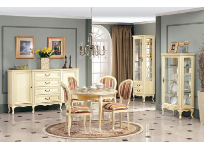 Klassieke eetkamer commode tafel stoelen vitrine King Chippendale Versailles1