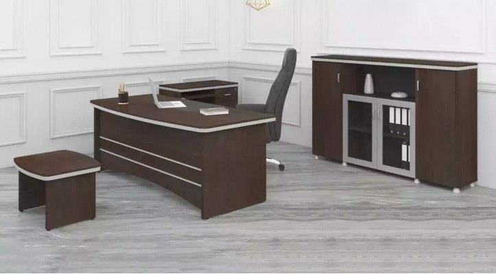 Modern kantoorset bureau kast bijzettafels Compleet 4-delig.