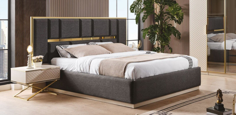 Elegant slaapkamerset van 3-delig modern luxe meubilair in beige tinten.