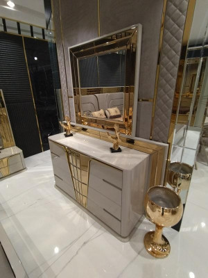 Slaapkamer Compleet bed 2x nachtkastjes Kledingkast Commode met spiegel