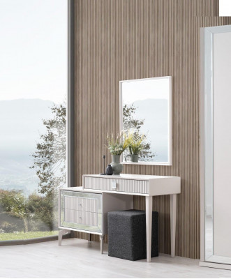 Grote slaapkamer set tweepersoons bed houten set 7 delig wit modern.