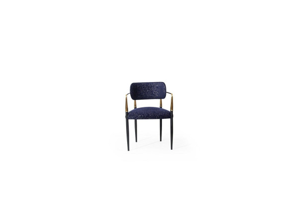 Moderne blauwe stoel met roestvrijstalen frame, textiel bekleding, eetkamermeubel voor één persoon.