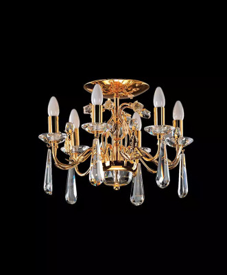 Gouden kristallen plafondlamp Klassieke gouden glaskristallen kroonluchter.