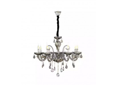Kroonluchter Smoke Crystal in de woonkamer brengt een nieuwe chique luxe in huis.
