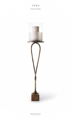 Kaarsenhouder voor woonkamer en hal. Materiaal messing met bronzen afwerking gerestaureerd.