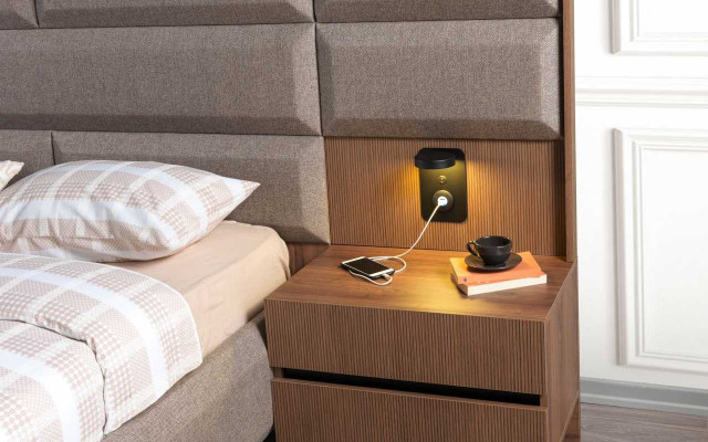 Exclusieve Grijze Slaapkamer Tweepersoonsbed met 2x Nachtkastjes 3-delige Set