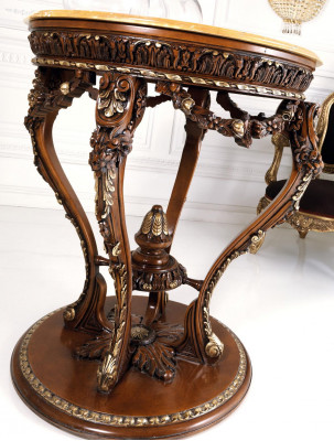 Eettafel Antiek stijl Massief houten meubels Italiaanse eettafels Tafel Houten tafels