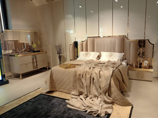 Luxe complete slaapkamerset - bed, 2 nachtkastjes, kledingkast, 4-delig.