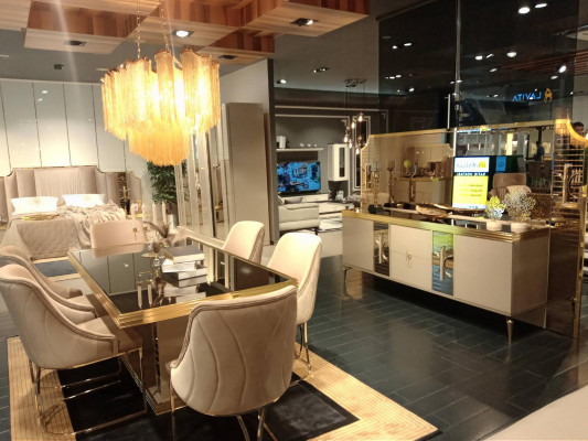 Eetkamer set tafel 6x stoelen 8-delig. Stijl Moderne nieuwe luxe