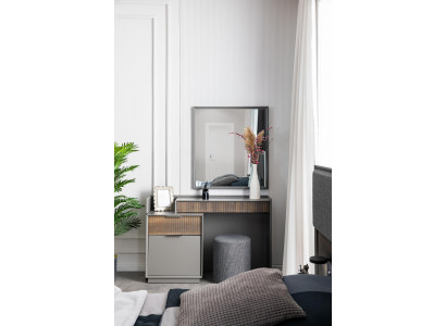 Make-uptafel Spiegel Slaapkamermeubel Ontwerp Set Nieuwe Set Grijs Hout