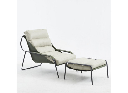 Ontspannende ligstoel meubelset 2-delig. Inclusief voetenbank en stoel met leuning.