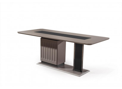Luxe eetkamer ambiance Moderne eettafel Designer houten metalen tafels