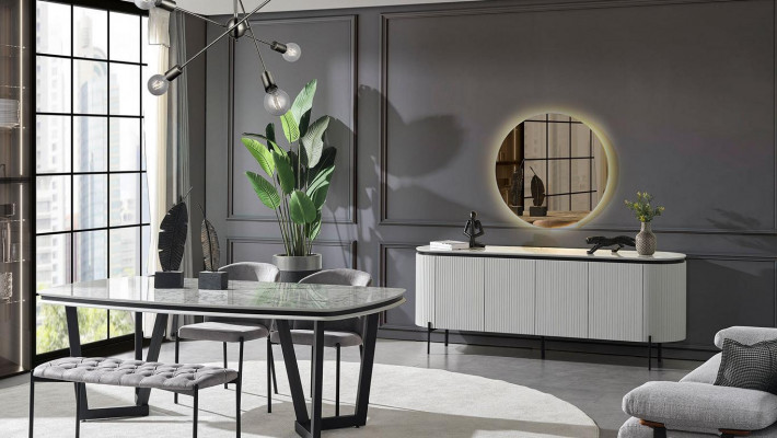 Modern eetkamer set bestaat uit eettafel, 4 stoelen en dressoir spiegel.