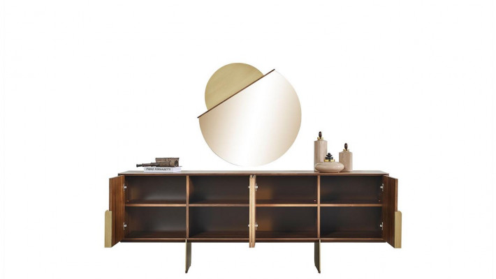 Luxe eetkamerset bestaande uit dressoir en spiegel in de kleur bruin.