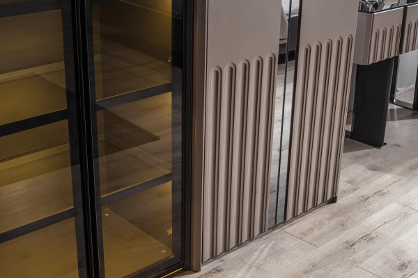 Beige kledingkast Moderne slaapkamerkasten Stijlvolle houten meubels