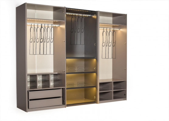 Beige kledingkast Moderne slaapkamerkasten Stijlvolle houten meubels