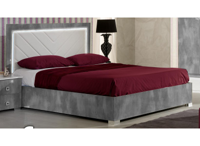Ontwerp slaapkamer 3-delige set. Bed 2x nachtkastje Klassieke Luxe Beddenset Meubilair