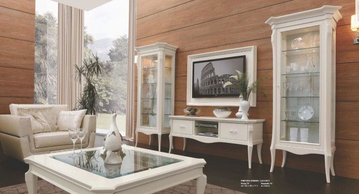 Beige elegantie in de kijker Stoffen stoel voor een stijlvolle woonkamer ambiance