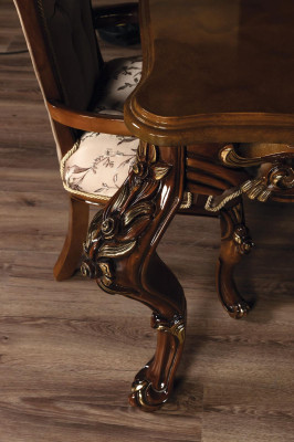 Klassieke eetkamertafel met 4 stoelen in barokke rococostijl meubels