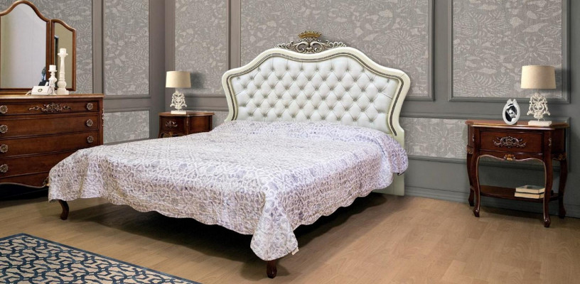 Klassiek bed Luxe meubels Bedden Slaapkamer Inrichting Nachtkastje 2x 3-delig.