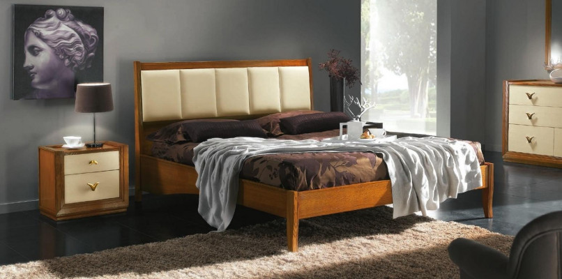 Luxe set van 3 stuks. Slaapkamer bed nachtkastje bedden dubbel houten bedframe nieuw.