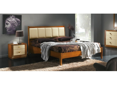 Luxe set van 3 stuks. Slaapkamer bed nachtkastje bedden dubbel houten bedframe nieuw.