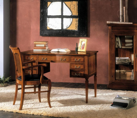 Schrijftafel en stoel van hout met armleuningen Boekenkast Kantoorinrichting Ontwerp Nieuw