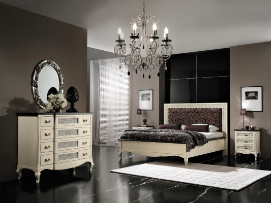 Luxe slaapkamer set 4-dlg. Bed 2 nachtkastjes commode massief houten meubelen Italië