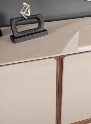 Woonkamer dressoir spiegel sideboard hout met metalen stijl zwarte ladekast.