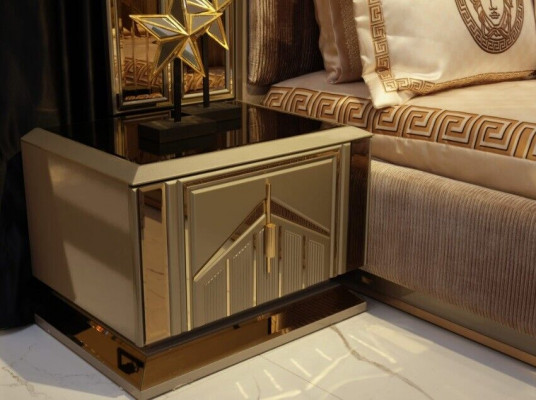 Luxe nachtkastjes, consoles, bijzettafel houten meubels slaapkamer goud metaal nieuw.