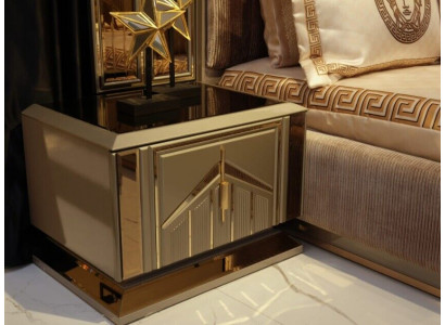 Luxe nachtkastjes, consoles, bijzettafel houten meubels slaapkamer goud metaal nieuw.
