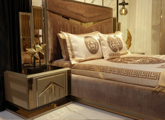 Luxe nachtkastjes, consoles, bijzettafel houten meubels slaapkamer goud metaal nieuw.