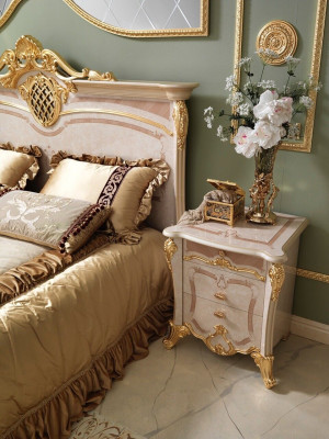 Ontwerp slaapkamer compleet set bed nachtkastje dressoir nieuw Italië 6 delige sets.