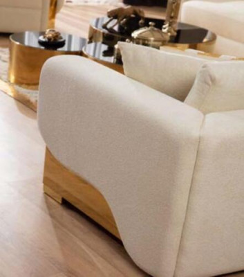 Ontwerp eenpersoons fauteuil van textiel voor de woonkamer lounge in luxe design met metalen constructie.