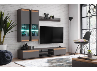 Luxe woonkamer tv-standaard van hout, grijs meubilair, wandkast.