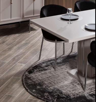 Eetkamer set Moderne set Eettafel 4x gestoffeerde stoelen Dressoir 7-delig