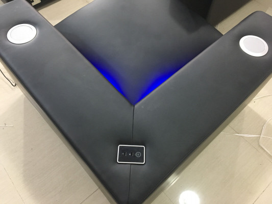 Leren hoekbank woonlandschap design bank lederen bank - USB - GELUIDSBOXEN