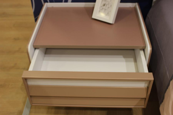 Kinderkamerset tienerkamer bed + nachtkastje Modern set bed 2-delig. Nieuw