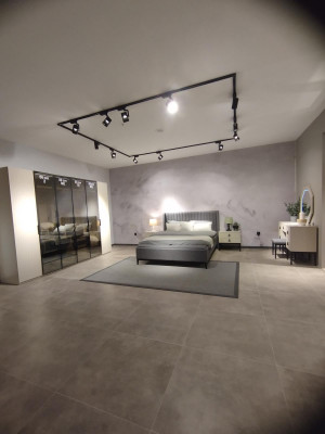 Designer slaapkamer set Bed 2x Nachtkastjes Kledingkast Nieuw en Luxueus.