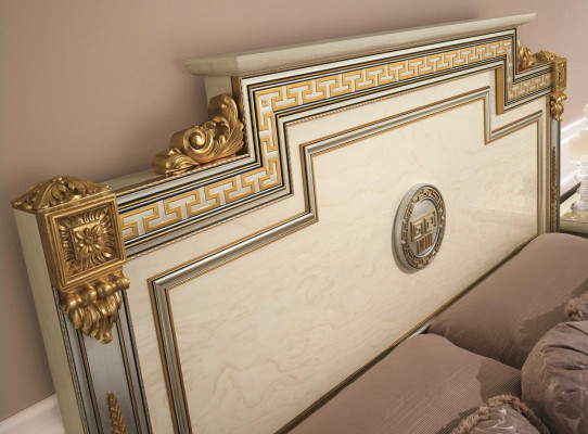 Klassieke slaapkamer set Nachtkastjes Bed Stijl Hout Bed Italiaanse meubels 6-delig