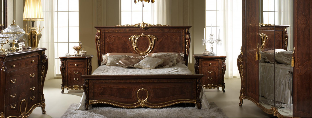 Klassieke houten kasten garderobe slaapkamer kledingkast barok rococo