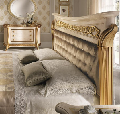 Bed 2x Bedside Table Design Classic Bedroom 3-piece Luxury Bed Set Furniture