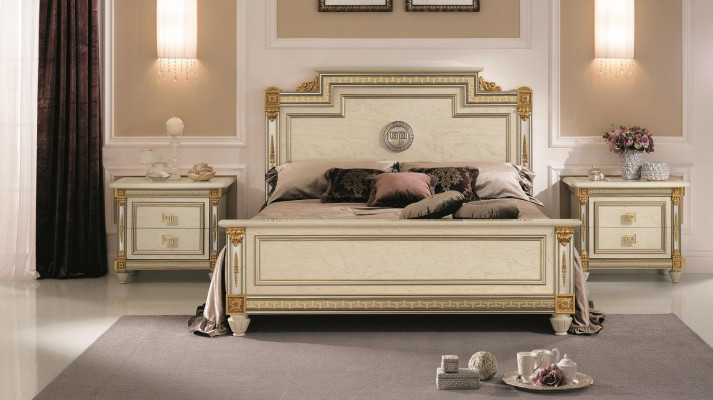 Bed + 2x bedside table 3-piece bedroom set Designer luxury bedroom Baroque